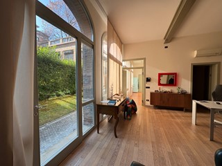 Appartamento in Affitto a Ferrara, 1'600€, 165 m²