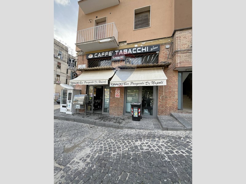 Attività commerciale in Vendita a Napoli, 275'000&euro;, 30 m²