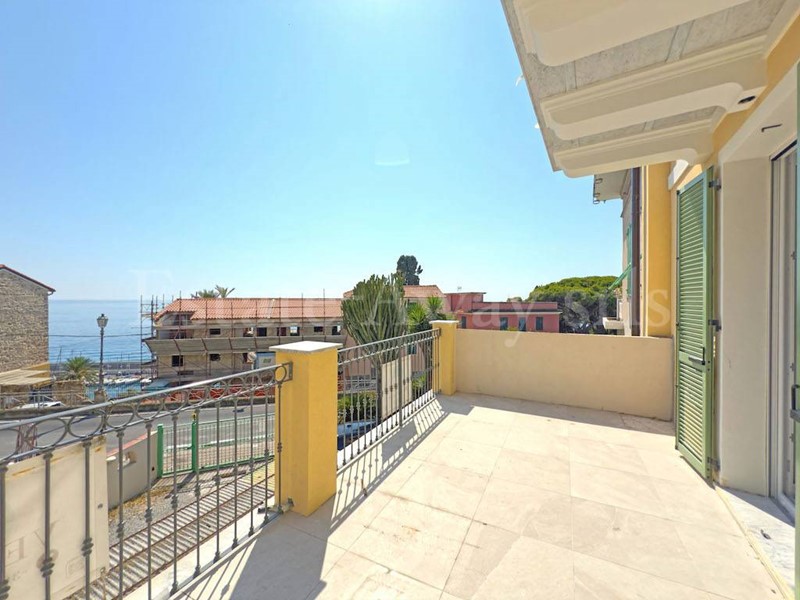 Trilocale in Vendita a Bordighera, 728'000&euro;, 118 m²