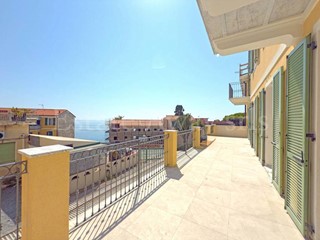 Trilocale in Vendita a Bordighera, 769'000&euro;, 123 m²
