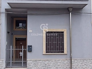 Casa Indipendente in Vendita a San Pietro Vernotico, 228'000&euro;, 164 m²