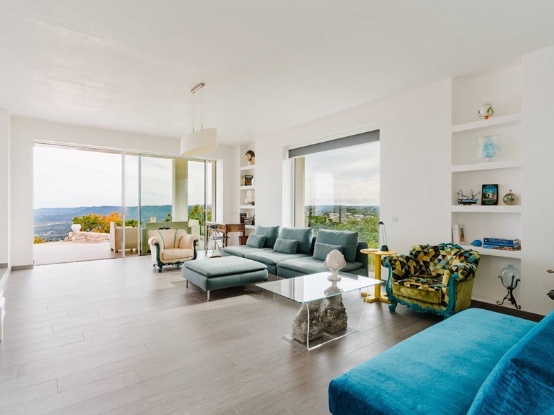 Villa in Vendita a Fasano, 980'000€, 230 m²