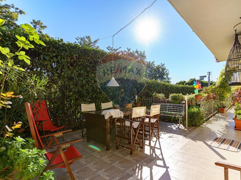 Appartamento in Vendita a Sant'Agata li Battiati, 245'000€, 154 m²