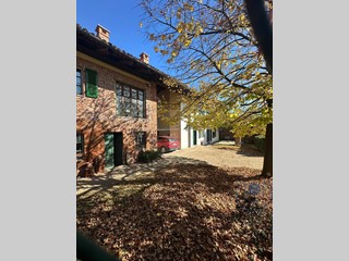 Casa Semi Indipendente in Vendita a Pavarolo, 250'000&euro;, 315 m²