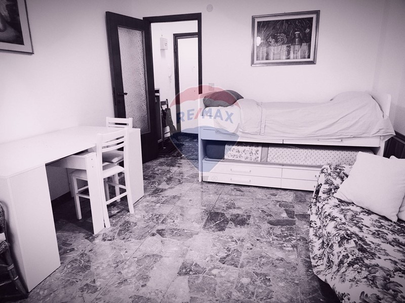 Trilocale in Vendita a Rapallo, 280'000&euro;, 57 m²