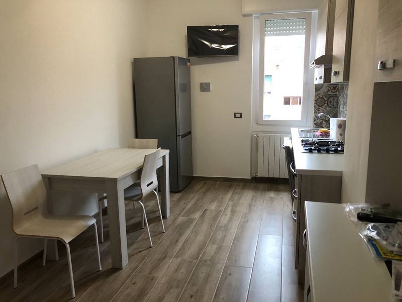 Quadrilocale in Affitto a Milano, 500€, 90 m²