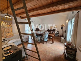Villa in Vendita a Terni, 480'000&euro;, 600 m²
