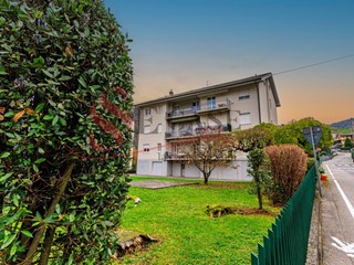 Quadrilocale in Vendita a Pradalunga, 139'000€, 110 m²