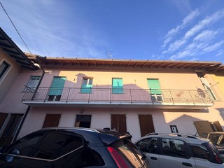 Casa Semi Indipendente in Vendita a Corte Franca, 125'000&euro;, 220 m²