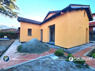 Villa in Vendita a Garlenda, 440'000&euro;, 115 m²