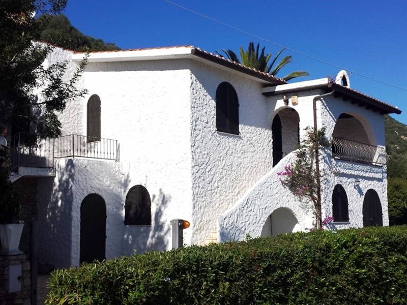 Villa in Vendita a Muravera, 410'000&euro;, 150 m²