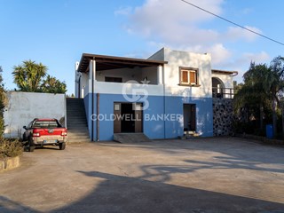 Villa in Vendita a Lipari, 749'000€, 384 m²