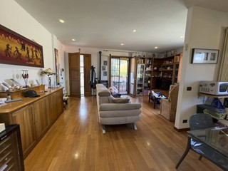 Casa Indipendente in Vendita a San Giovanni Valdarno, 730'000€, 780 m²