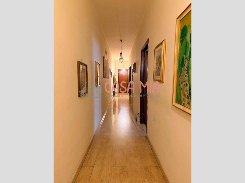 Quadrilocale in Vendita a Piacenza, 155'000€, 130 m²