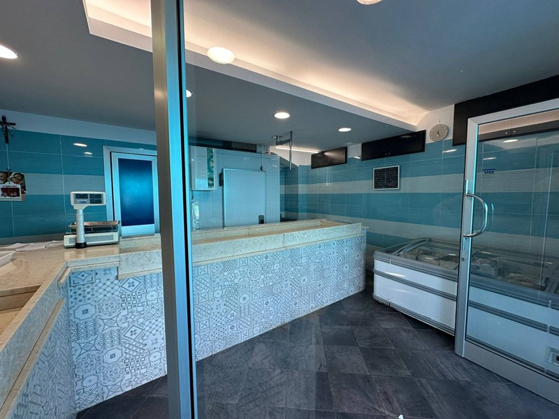 Immobile commerciale in Vendita a Casarano, 48'000&euro;, 40 m²