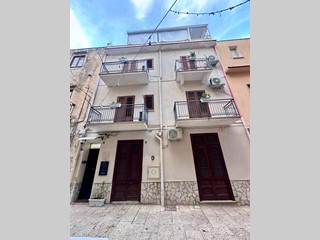 Casa Semi Indipendente in Vendita a Castellammare del Golfo, 400'000&euro;, 110 m²