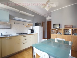 Bilocale in Affitto a Verona, 950€, 55 m²