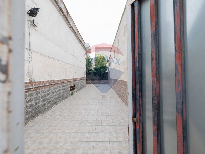 Casa Indipendente in Vendita a Casoria, 235'000&euro;, 270 m²