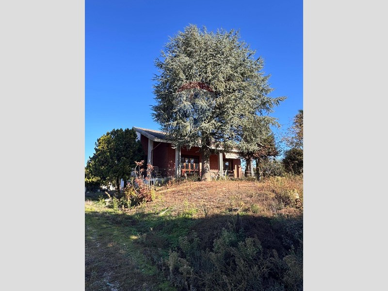 Villa in Vendita a Inverno e Monteleone, 270'000&euro;, 130 m²