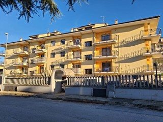 Trilocale in Vendita a L'Aquila, 128'000€, 60 m²
