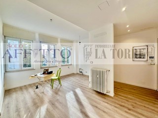 Trilocale in Vendita a Alessandria, 98'000€, 85 m²