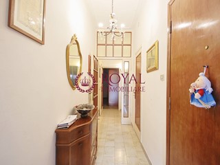 Trilocale in Vendita a Livorno, 169'000€, 89 m²