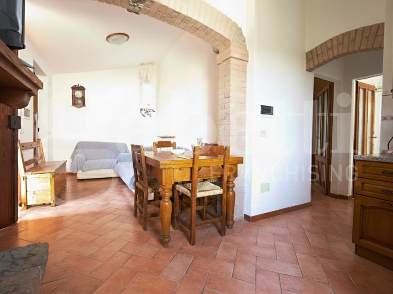 Bilocale in Vendita a Solarolo, 99'000€, 75 m², arredato