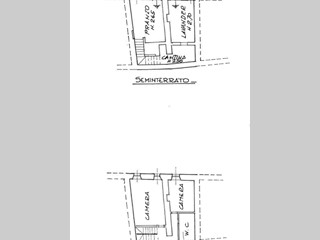 Casa Indipendente in Vendita a Ponna, 64'000&euro;, 178 m²