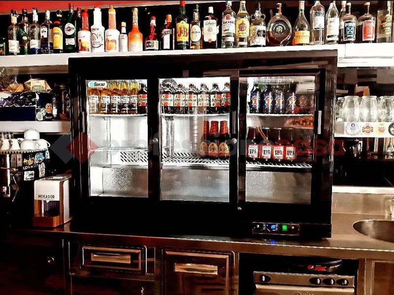 Attività commerciale in Affitto a Capistrello, 1'000€, 80 m²