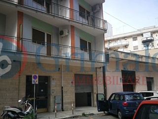 Magazzino in Vendita a Taranto, 50'000&euro;, 70 m²