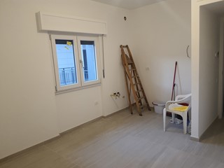 Trilocale in Affitto a Avezzano, 500€, 100 m²
