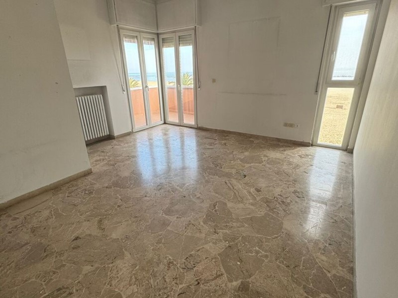 Bilocale in Vendita a Rimini, 258'000€, 72 m², con Box