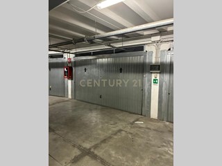 Box in Vendita a Roma, 55'000€, 27 m², con Box