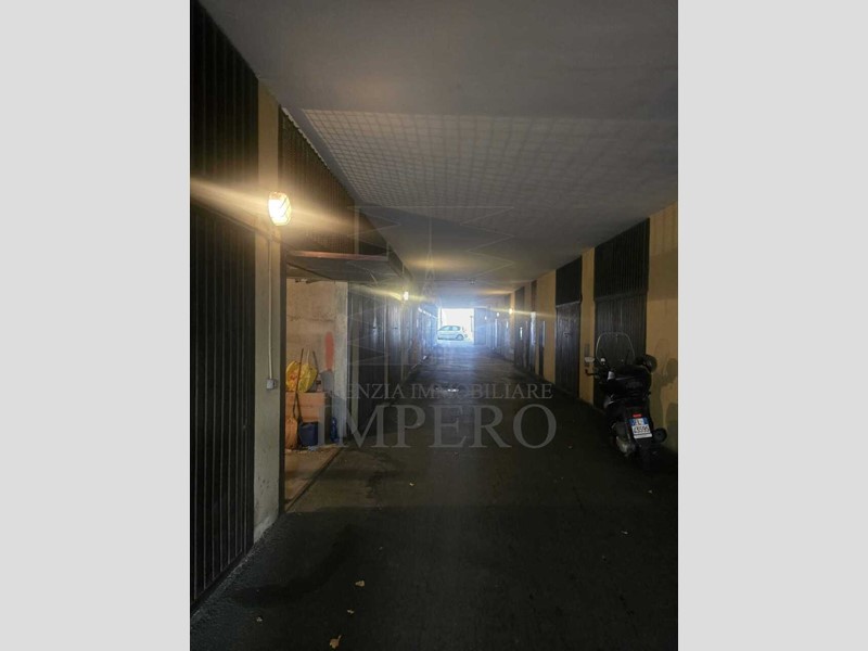 Box in Vendita a Ventimiglia, zona Nervia, 20'000&euro;, 18 m²