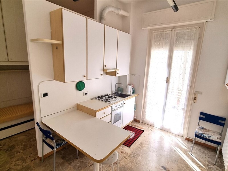 Monolocale in Affitto a Parma, 400€, 25 m², arredato