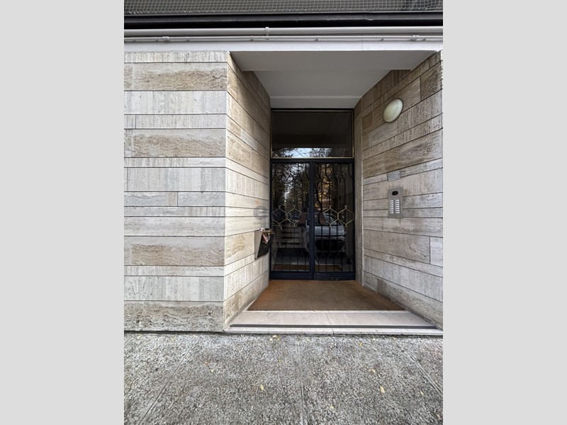 Appartamento in Vendita a Modena, zona Musicisti, 258'000€, 135 m², con Box