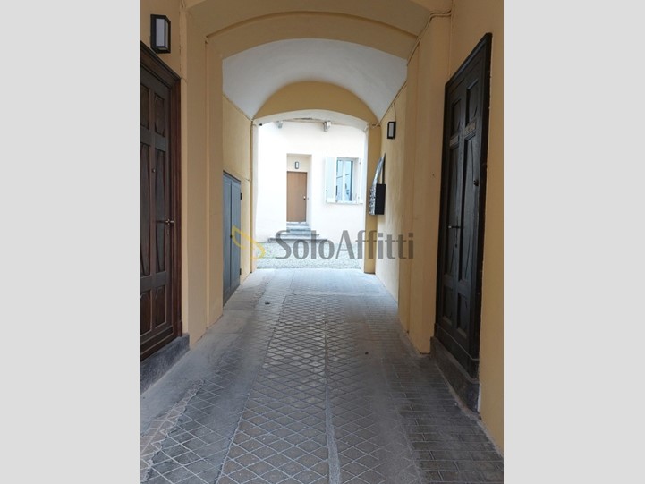 Trilocale in Affitto a Biella, zona Centro, 490€, 78 m², arredato, con Box