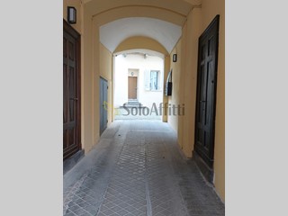Trilocale in Affitto a Biella, zona Centro, 490€, 78 m², arredato, con Box