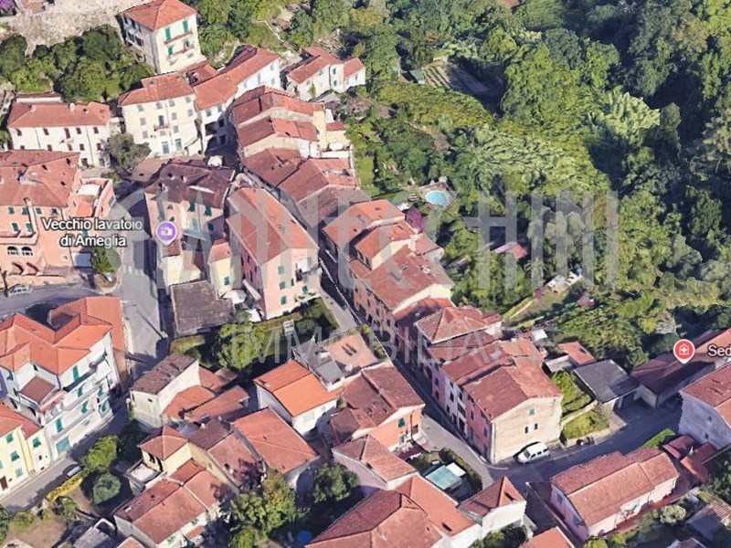 Casa Indipendente in Vendita a Ameglia, zona centro Ameglia, 168'000&euro;, 180 m²