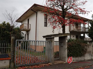 Appartamento in Vendita a Oppeano, 169'000€, 140 m²