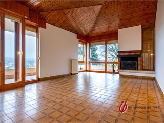 Villetta a schiera in Vendita a San Pietro in Cariano, 649'000€, 240 m²