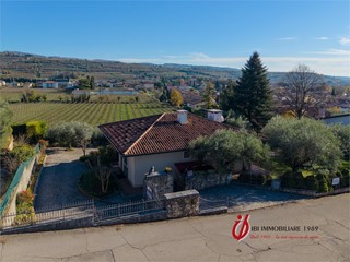 Villetta a schiera in Vendita a San Pietro in Cariano, 639'000&euro;, 347 m²