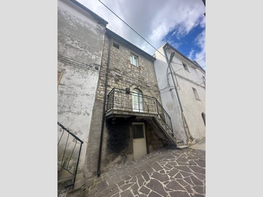 Casale in Vendita a Tornareccio, 35'000&euro;, 132 m²