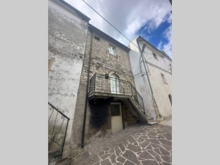 Casale in Vendita a Tornareccio, 35'000&euro;, 132 m²