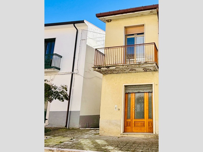 Casa Semi Indipendente in Vendita a Bonito, 30'000&euro;, 70 m²