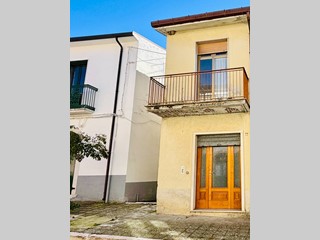 Casa Semi Indipendente in Vendita a Bonito, 30'000&euro;, 70 m²