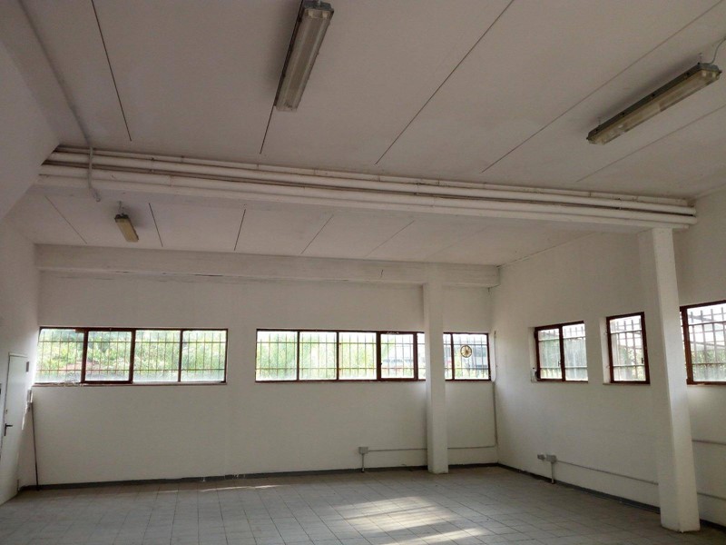 Immobile commerciale in Affitto a Scandicci, 1'600&euro;, 140 m²