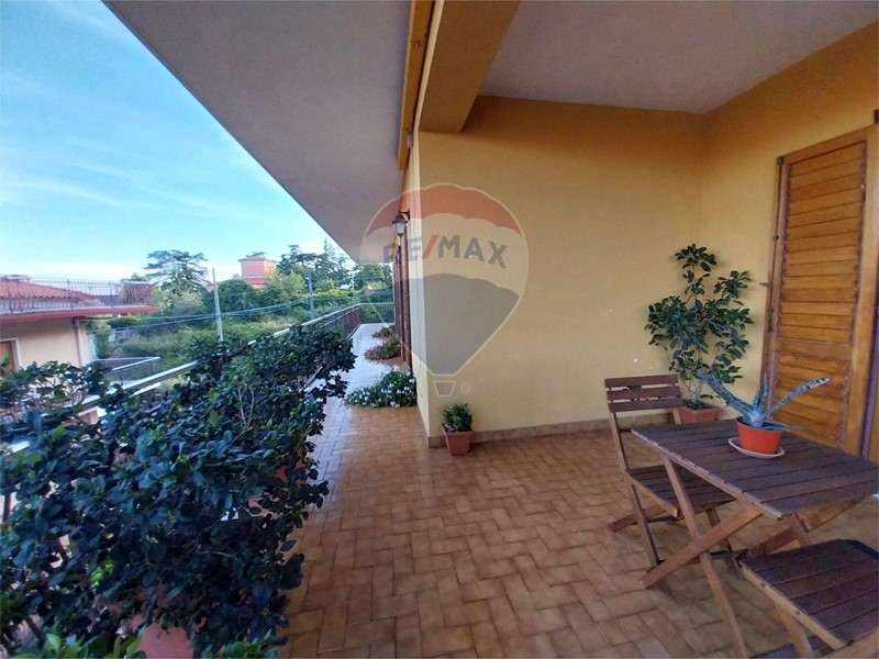 Quadrilocale in Vendita a Zafferana Etnea, 120'000€, 202 m²