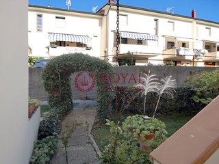 Villetta a schiera in Vendita a Rosignano Marittimo, 172'000&euro;, 98 m²