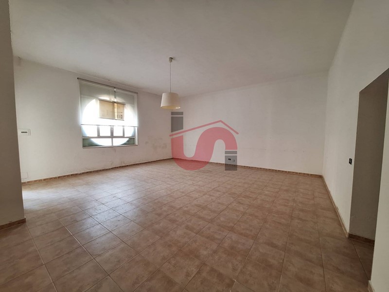 Immobile commerciale in Vendita a Benevento, 55'000€, 60 m²